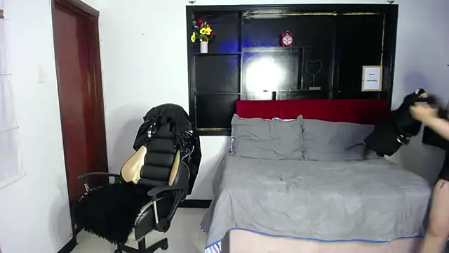 Belladonna_trix's cam snapshot