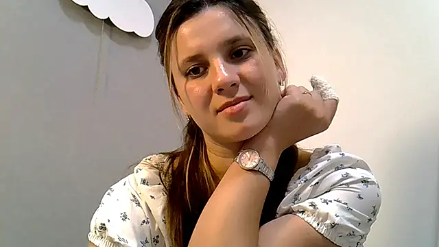 KiraHoney's cam snapshot