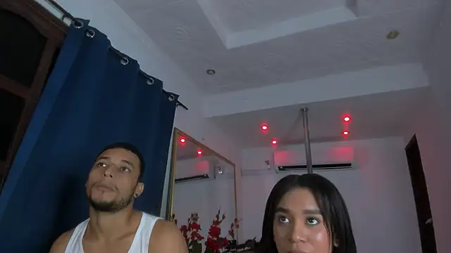 Fernanda_brown18's cam snapshot