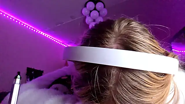 KarinRobertson's cam snapshot