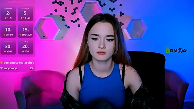 liana_kisses's cam snapshot