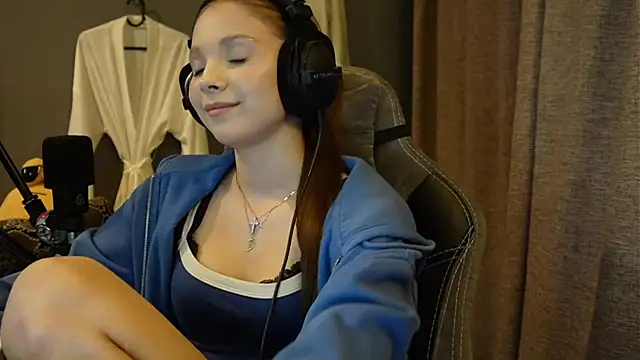 Softixq's cam snapshot