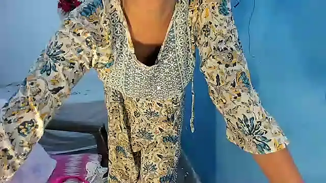 aarjulove's cam snapshot