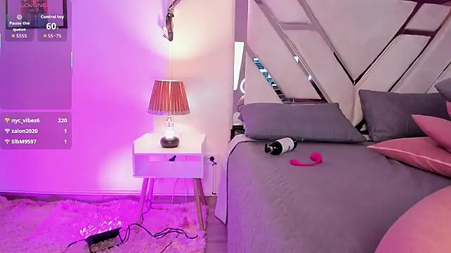 emy_williams's cam snapshot