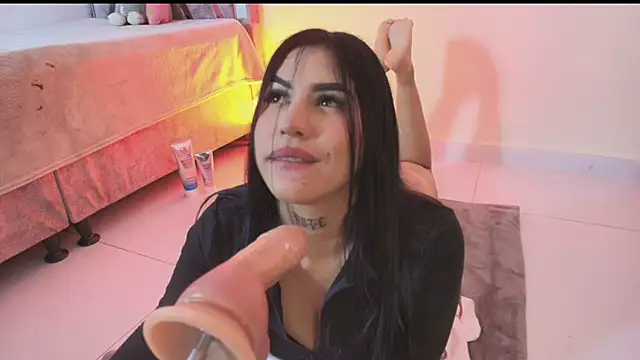 sweety_mariann1's cam snapshot