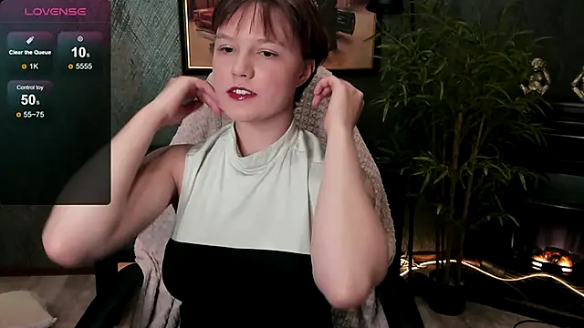 DreamyLuna live sex cam