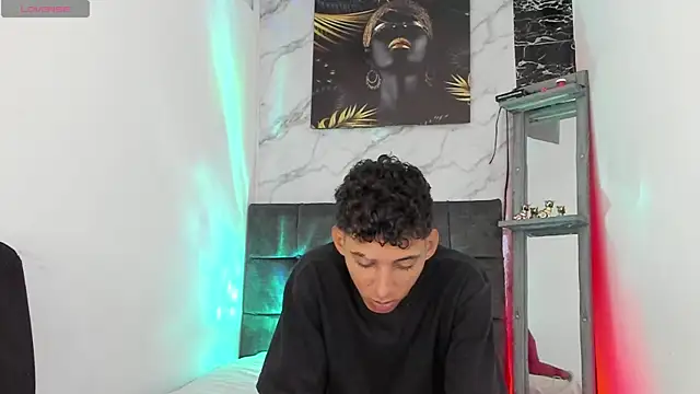 afrodita_n_ares's cam snapshot