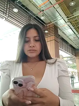 alana_69's cam snapshot