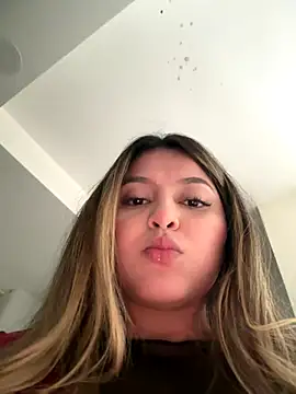 lunablossom_'s cam snapshot