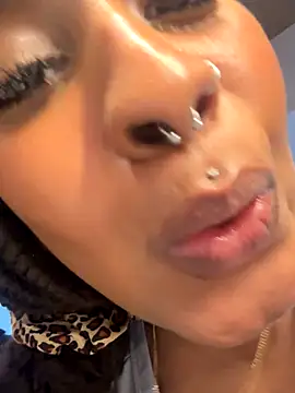 Your_Paris live sex cam