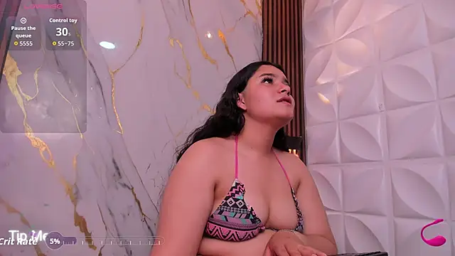 Hera_n_zeus_'s cam snapshot