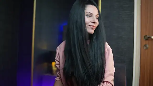 GiaEasyIce's cam snapshot