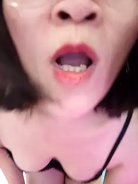 Minh32love's cam snapshot