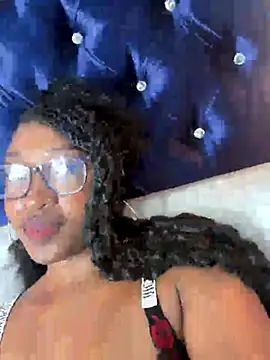 YallianaBrooks's cam snapshot