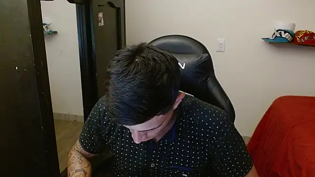 kv___xxx_'s cam snapshot