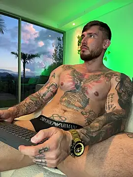 DimitriSullivan_'s cam snapshot