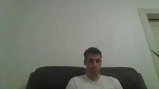 JulioIsHere4you live sex cam