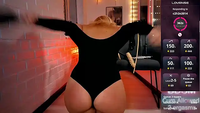 Sandralawrence live sex cam