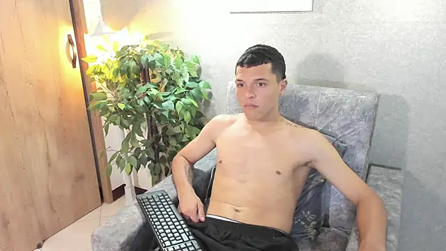 damian_vega13's cam snapshot