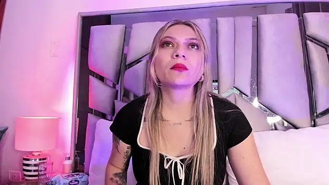 zoe__harper's cam snapshot