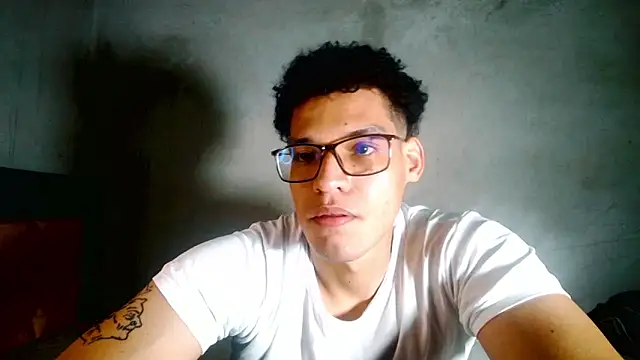 Lion_20xxx's cam snapshot