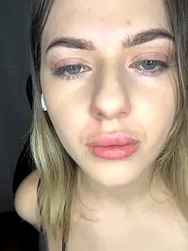 SoniaLav's cam snapshot