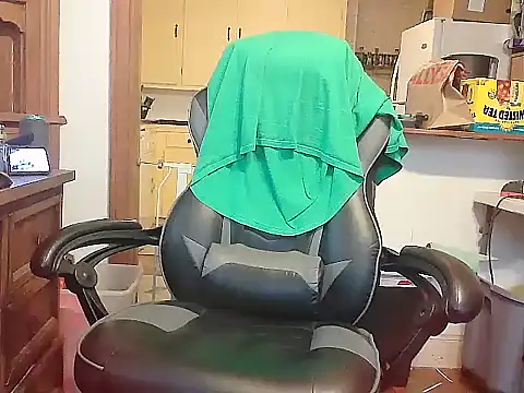 bigdozer25's cam snapshot