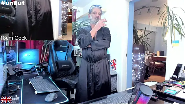 OnlineBossUK's cam snapshot