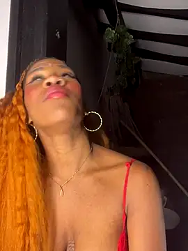 LucianaaMorena's cam snapshot