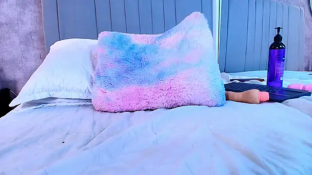 karla-ruiz's cam snapshot