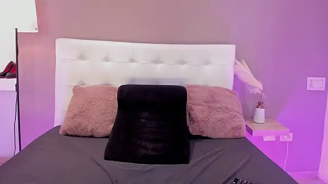 AlayshaJohnson's cam snapshot