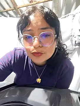 Lily-o's cam snapshot