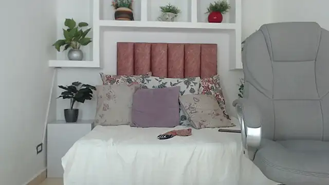 SarayVega_'s cam snapshot