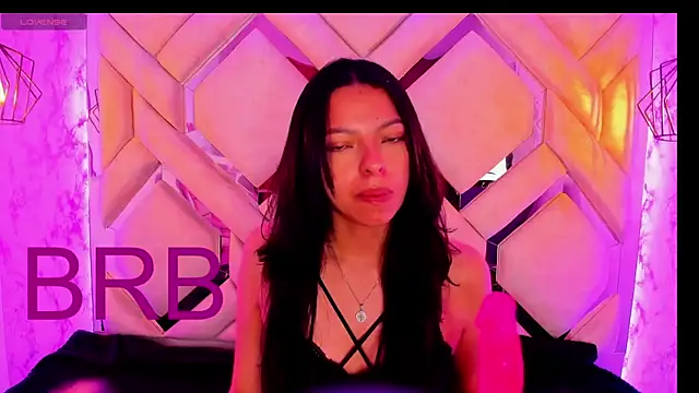 Yanna_pink's cam snapshot