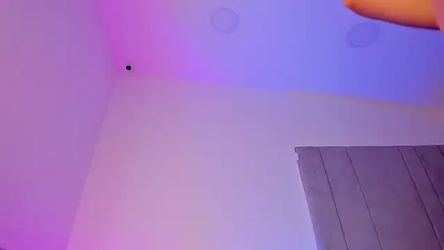 kaylarossi's cam snapshot