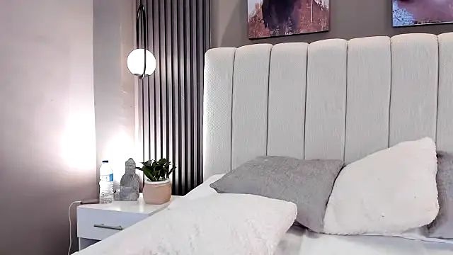 GiannaColling1's cam snapshot