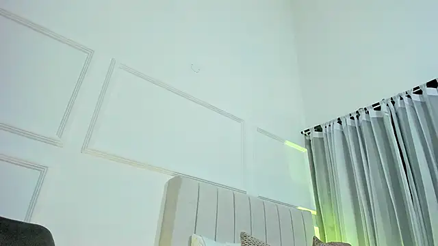 ada_belucci's cam snapshot