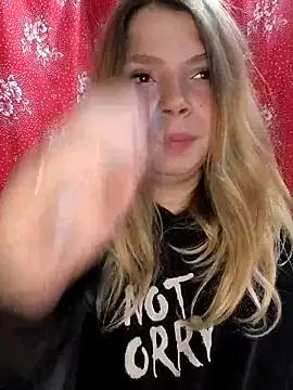 Zuli_Kiska's cam snapshot