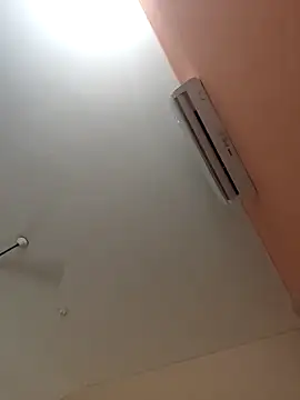 UAjit's cam snapshot