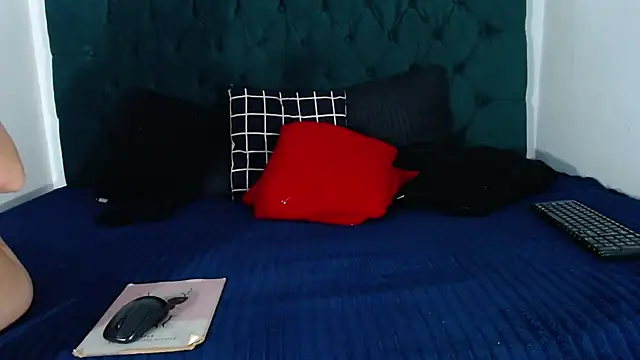 Ariatnaanddilan's cam snapshot