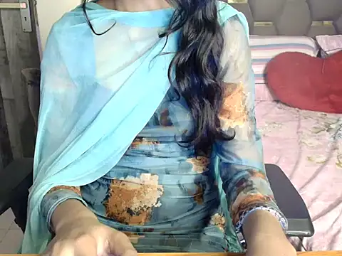 CUTE_princess_143's cam snapshot