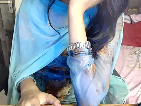 CUTE_princess_143's cam snapshot