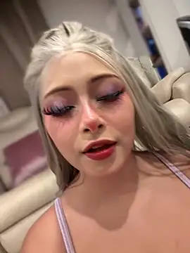 seraphine23 live sex cam