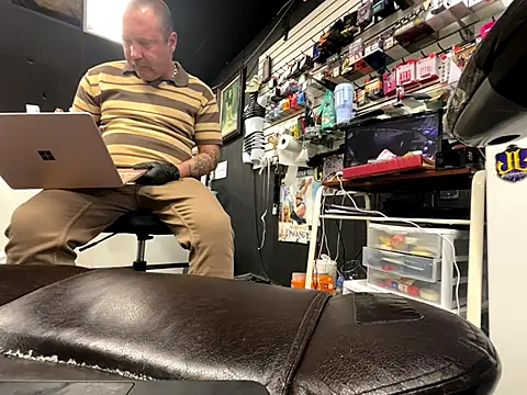 RawRyder8 live sex cam