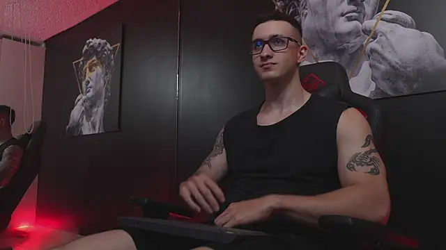 JacksonOlsenn live sex cam