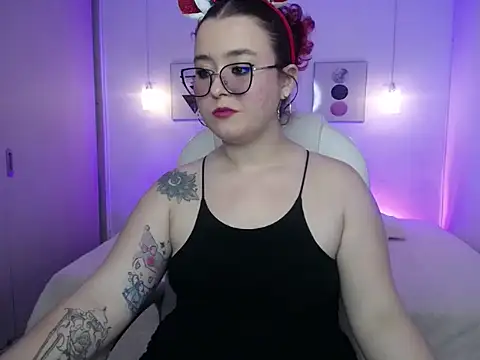 selene_rouse_'s cam snapshot