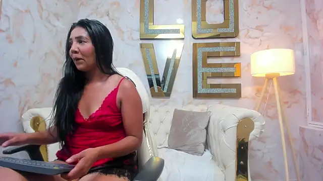 ladypervert_'s cam snapshot