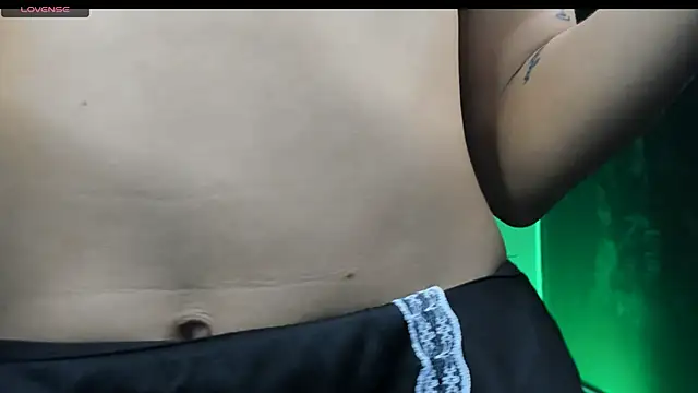 nicolvibes_212's cam snapshot