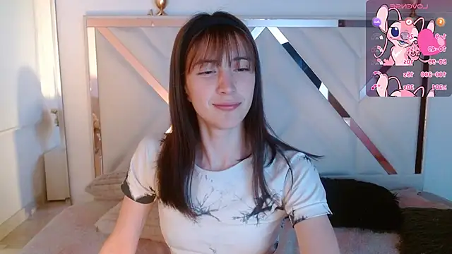 ChloeJohnsoon's cam snapshot