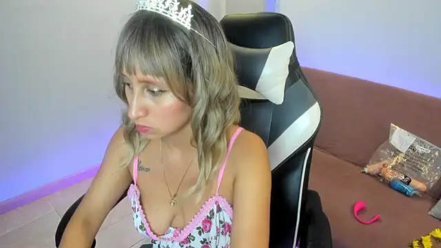 Julietta01's cam snapshot